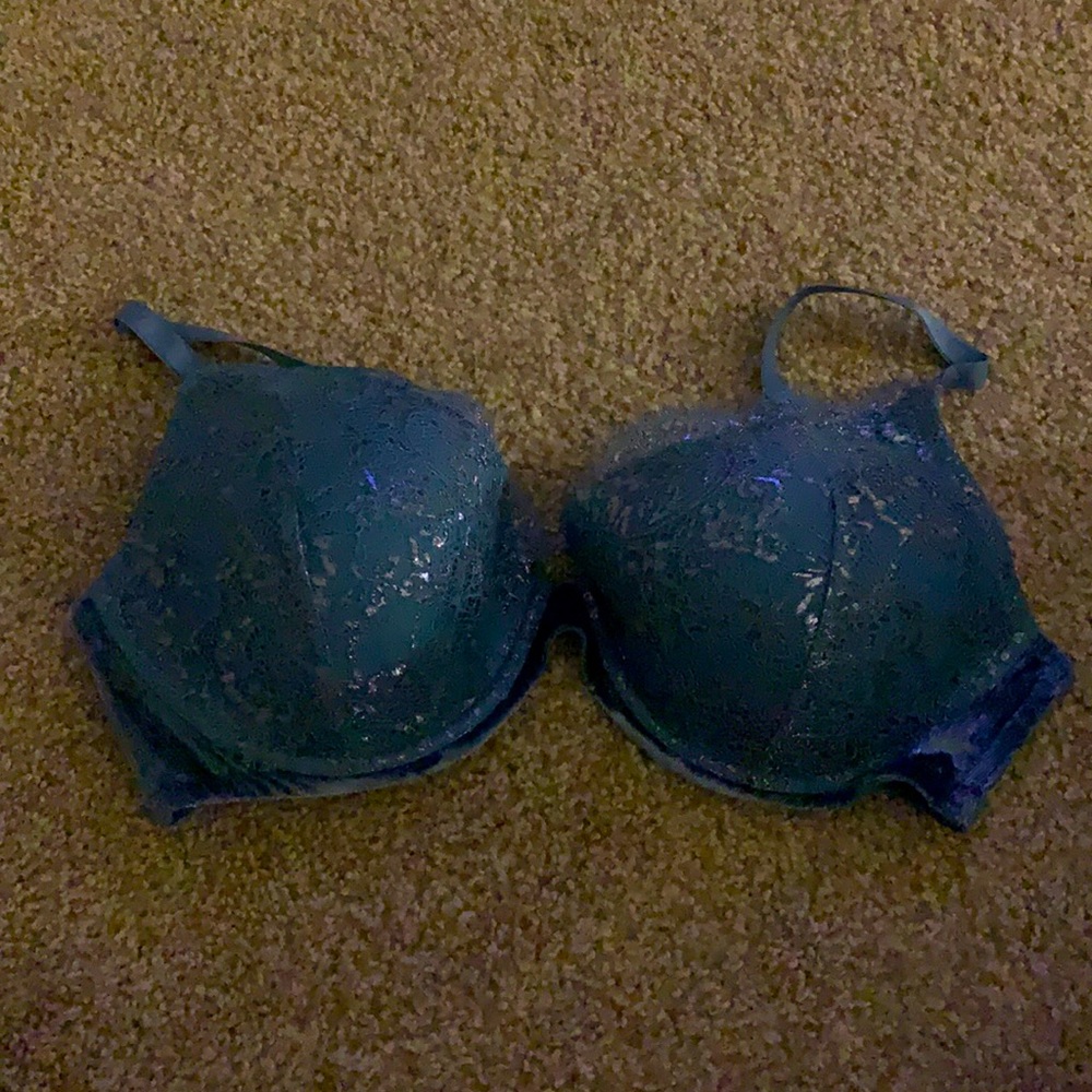 Victoria secret bra 36DD